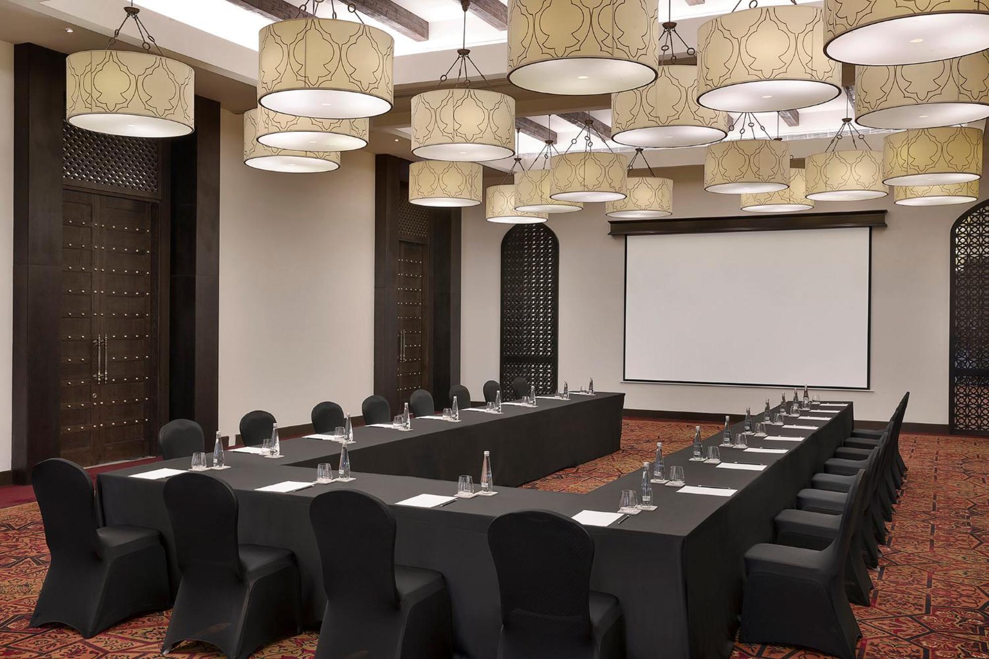 Aldhafra Resort, Vignette Collection By Ihg Madinat Zayed Exterior photo
