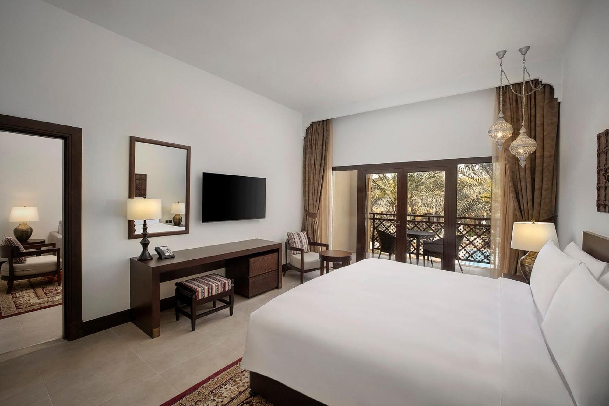 Aldhafra Resort, Vignette Collection By Ihg Madinat Zayed Exterior photo