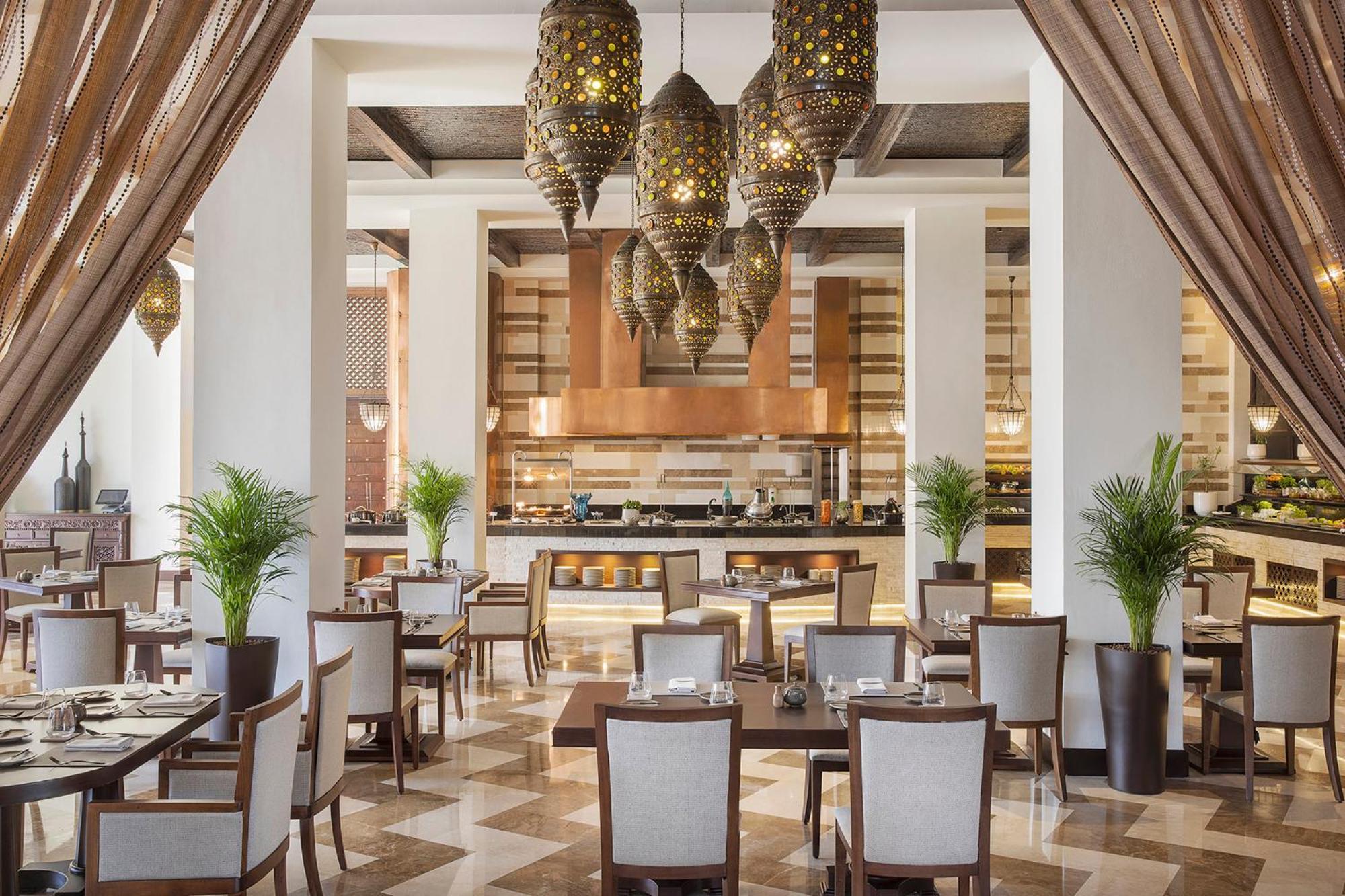 Aldhafra Resort, Vignette Collection By Ihg Madinat Zayed Exterior photo